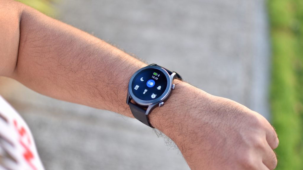 realme techlife r100 smartwatch